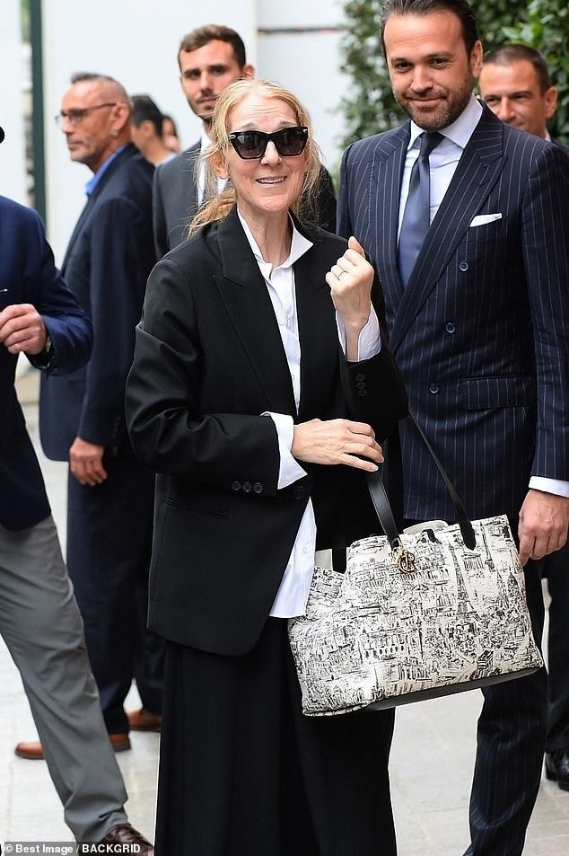 celine-dion2-1721813130.jpg