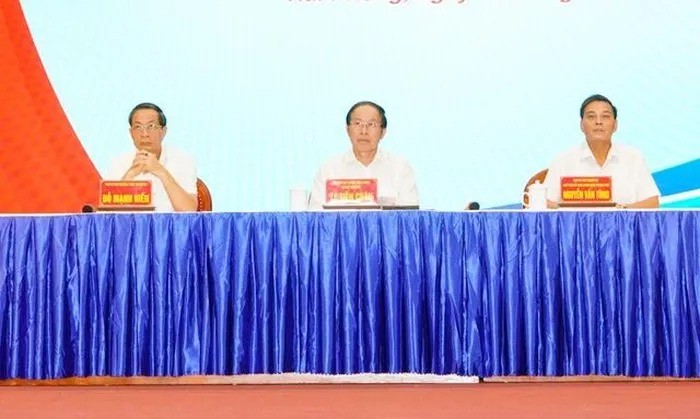 thanh-uy-hai-phong-doi-thoai-voi-doanh-nghiep1-1728009566.jpg