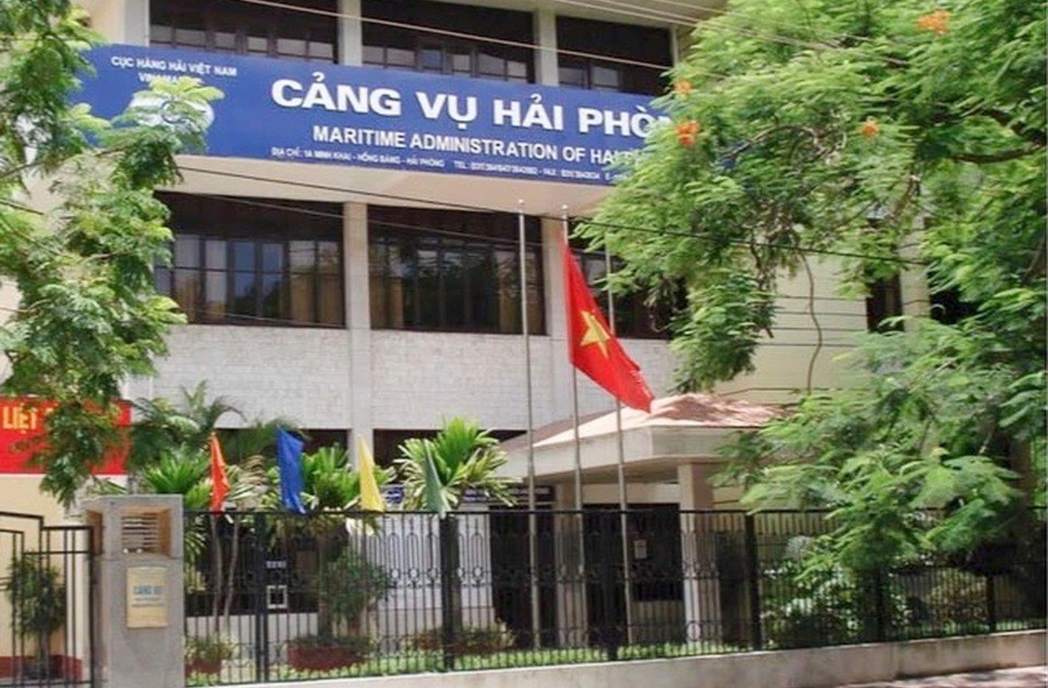 cang-vu-hang-hai-hai-phong-1733304235.jpg